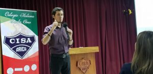 Docentes participan en charla sobre salud mental