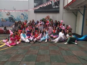 Actividad solidaria 4º medio B